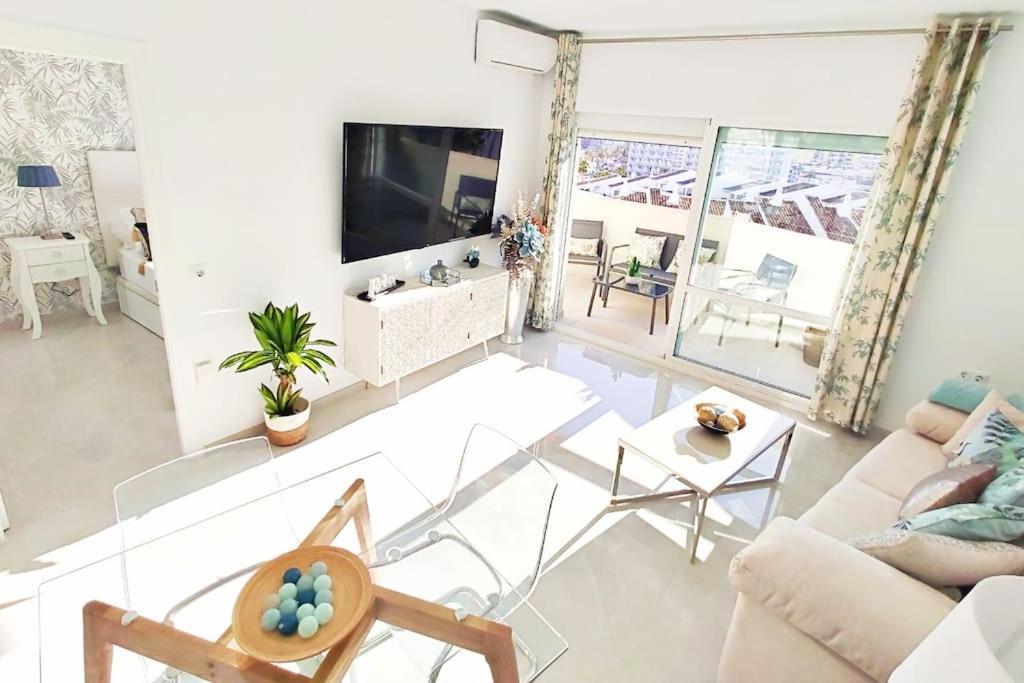 Lux. Frontbeach-Terrace. 5 Pools.Tv. 2 A.C.Netflix Benalmádena Exterior foto